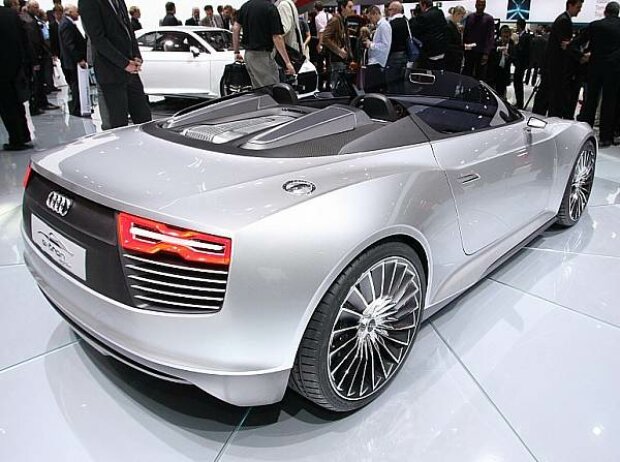 Audi E-tron Audi E-tron