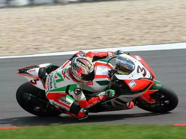 Max Biaggi Titel-Bild zur News: Max Biaggi