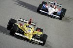 Alex Lloyd (Dale Coyne) jagt Bertrand Baguette (Conquest) 