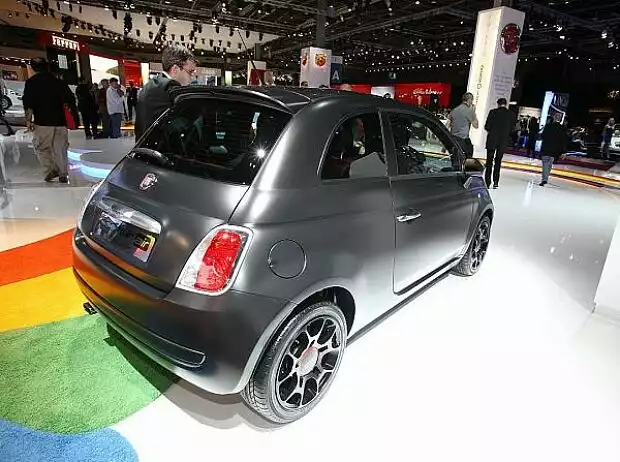 Fiat 500 Black Jack Titel-Bild zur News: Fiat 500 Black Jack
