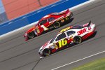 Greg Biffle (Roush) und Jamie McMurray (EGR) 