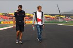 Sebastian Vettel (Red Bull) mit Renningenieur Guillaume Roquelin