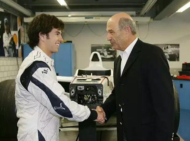Sergio Pérez und Peter Sauber Titel-Bild zur News: Sergio Pérez und Peter Sauber
