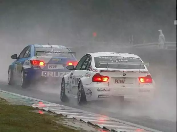 Yvan Muller, Andy Priaulx Titel-Bild zur News: Yvan Muller, Andy Priaulx