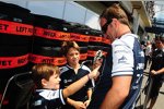 Rubens Barrichello (Williams) mit seinen Söhnen