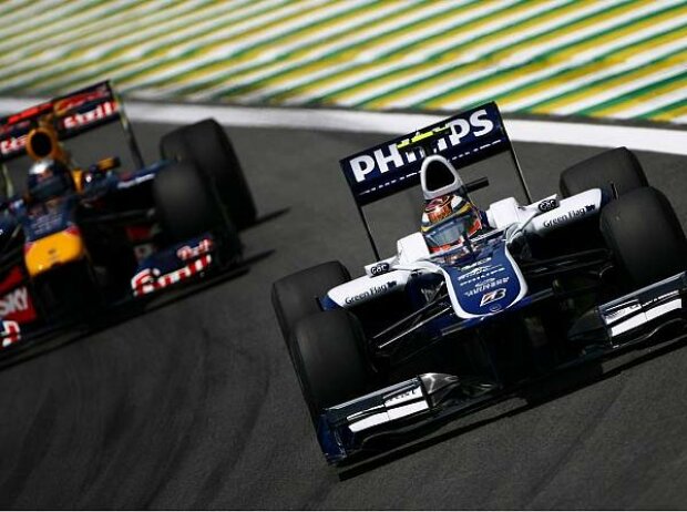 Nico Hülkenberg vor Sebastian Vettel Nico Hülkenberg vor Sebastian Vettel