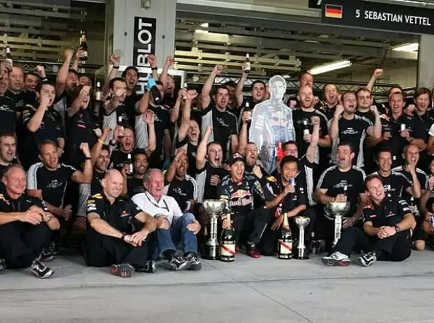 Christian Horner (Teamchef), Adrian Newey (Technischer Direktor), Sebastian Vettel Titel-Bild zur News: Christian Horner (Teamchef), Adrian Newey (Technischer Direktor), Sebastian Vettel