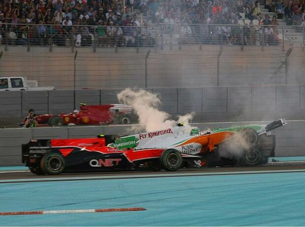 Michael Schumacher und Vitantonio Liuzzi Michael Schumacher und Vitantonio Liuzzi