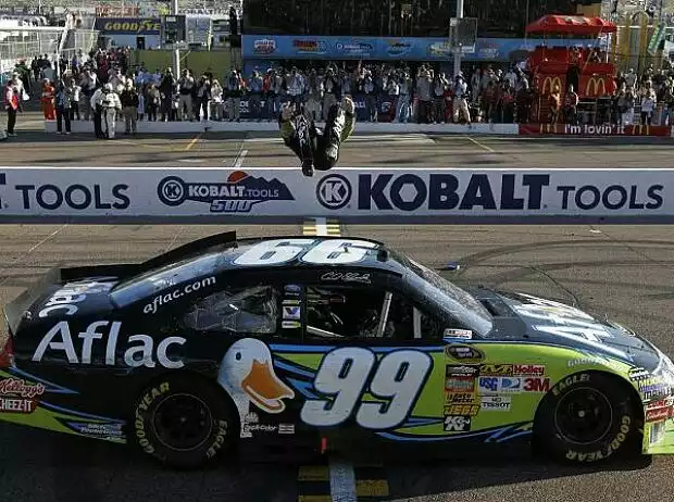 Carl Edwards Titel-Bild zur News: Carl Edwards