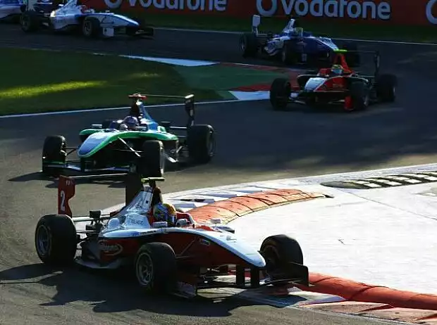 Titel-Bild zur News: Robert Wickens, Esteban Gutierrez, Rio Haryanto