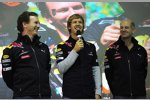 Christian Horner (Teamchef), Sebastian Vettel, Adrian Newey (Technischer Direktor) (Red Bull) 