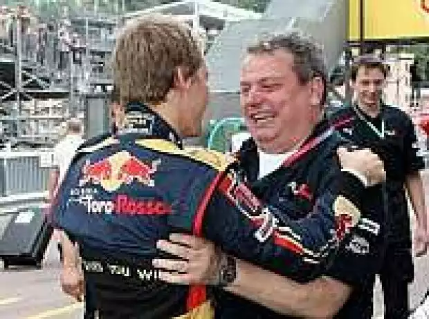 Sebastian Vettel und Giorgio Ascanelli Titel-Bild zur News: Sebastian Vettel und Giorgio Ascanelli