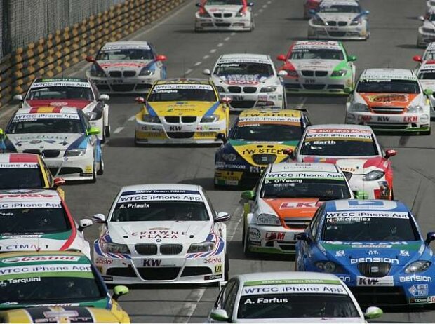 Andy Priaulx, Norbert Michelisz, Darryl O'Young Andy Priaulx, Norbert Michelisz, Darryl O'Young