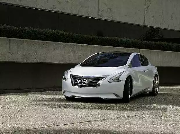 Nissan Murano Cabriolet Titel-Bild zur News: Nissan Murano Cabriolet