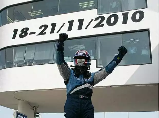 Yvan Muller Titel-Bild zur News: Yvan Muller