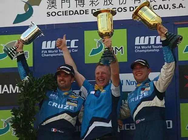 Yvan Muller, Robert Huff Titel-Bild zur News: Yvan Muller, Robert Huff