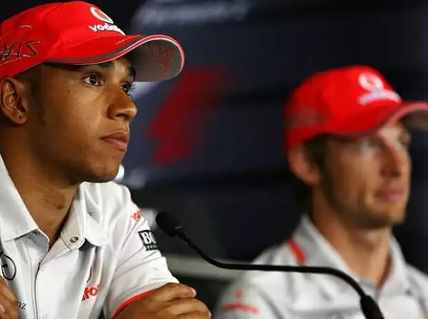 Titel-Bild zur News: Jenson Button, Lewis Hamilton