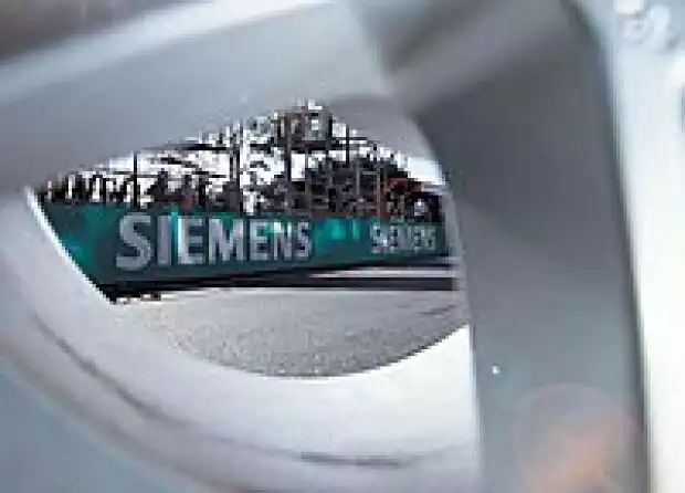 Siemens-Banden-Werbung Titel-Bild zur News: Siemens-Banden-Werbung