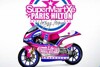 Bild zum Inhalt: Pretty in Pink: Das neue Paris-Hilton-Team