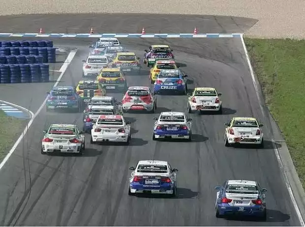 Start in Oschersleben 2010 Titel-Bild zur News: Start in Oschersleben 2010