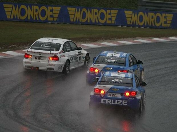 Andy Priaulx, Yvan Muller, Robert Huff Andy Priaulx, Yvan Muller, Robert Huff