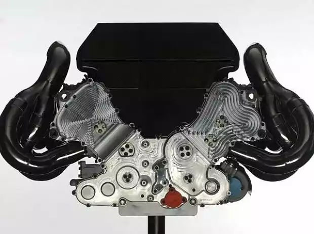 Renault-RS27-V8-Motor Titel-Bild zur News: Renault-RS27-V8-Motor
