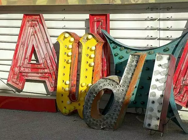 Audi Schriftzug mal anders Titel-Bild zur News: Audi Schriftzug mal anders