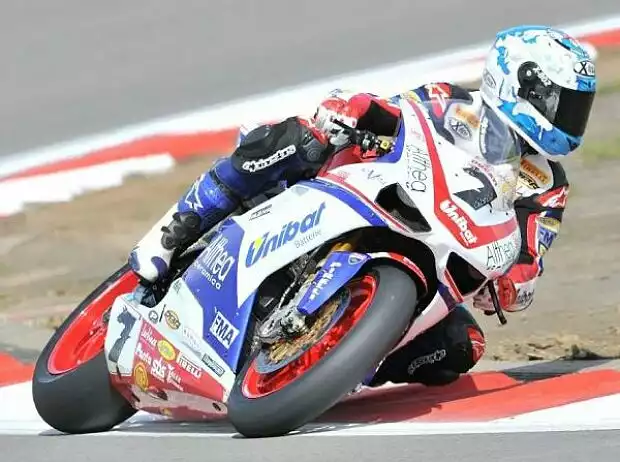 Carlos Checa Titel-Bild zur News: Carlos Checa