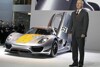 Bild zum Inhalt: Detroit 2011: Porsche stellt den 918 RSR vor