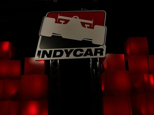 Titel-Bild zur News: Neues Logo IndyCar