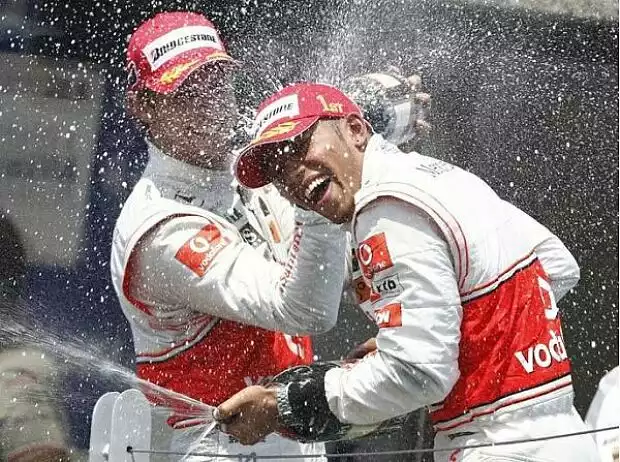 Lewis Hamilton, Jenson Button Titel-Bild zur News: Lewis Hamilton, Jenson Button