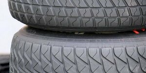 Pirelli testet im nächtlichen "Regen"