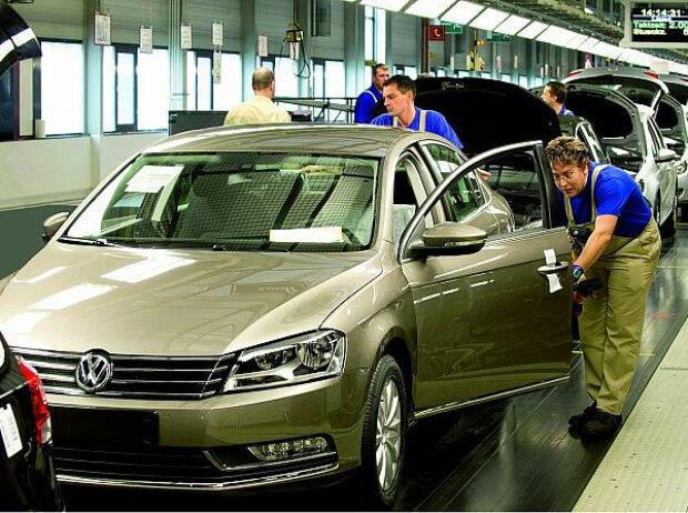 Titel-Bild zur News: Passat-Produktion im Volkswagen-Werk Zwickau