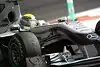 Bild zum Inhalt: Rosberg fährt den neuen Mercedes vor Schumacher