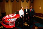 Juan Pablo Montoya mit Chip Ganassi und Felix Sabates