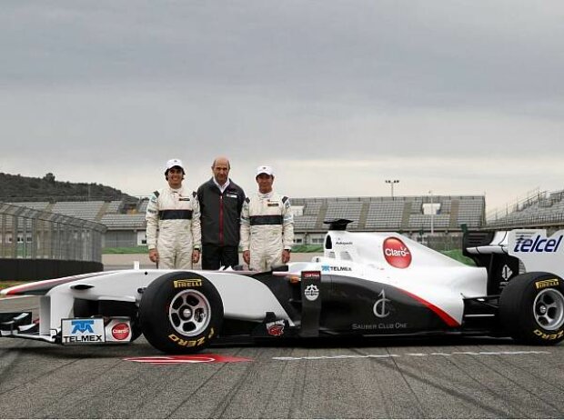 Sergio Perez, Peter Sauber und Kamui Kobayashi Sergio Perez, Peter Sauber und Kamui Kobayashi