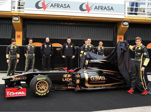 Witali Petrow, Ho-Pin Tung, Robert Kubica, Romain Grosjean, Eric Boullier, Bruno Senna, Jan Charouz Witali Petrow, Ho-Pin Tung, Robert Kubica, Romain Grosjean, Eric Boullier, Bruno Senna, Jan Charouz