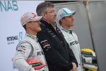 Michael Schumacher (Mercedes), Ross Brawn (Teamchef) und Nico Rosberg (Mercedes) 