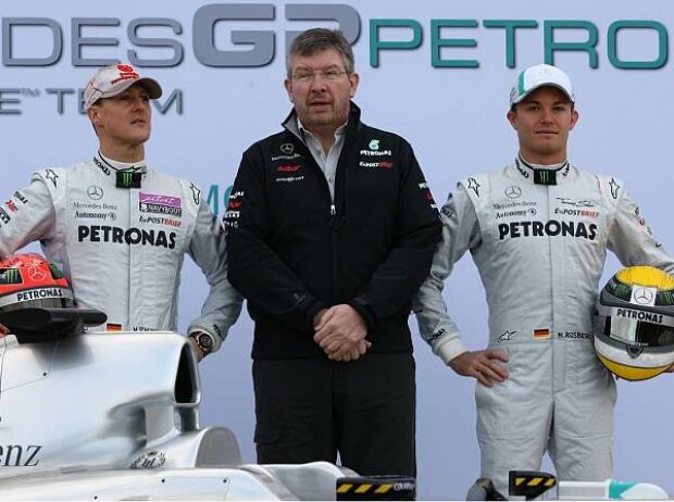Nico Rosberg, Ross Brawn (Teamchef), Michael Schumacher Nico Rosberg, Ross Brawn (Teamchef), Michael Schumacher