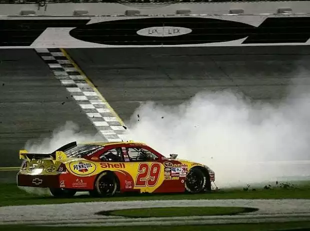 Kevin Harvick Titel-Bild zur News: Kevin Harvick