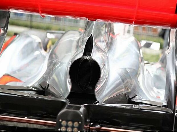 McLaren-Mercedes MP4-26 McLaren-Mercedes MP4-26