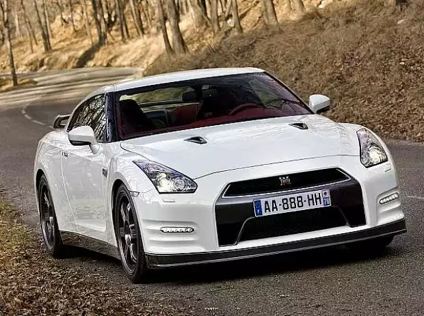 Nissan GT-R Titel-Bild zur News: Nissan GT-R
