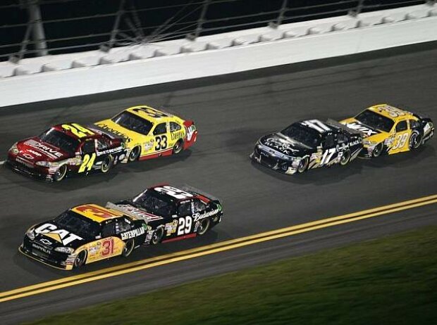 Jeff Burton, Jeff Gordon, Kevin Harvick, Clint Bowyer, Matt Kenseth, Ryan Newman Jeff Burton, Jeff Gordon, Kevin Harvick, Clint Bowyer, Matt Kenseth, Ryan Newman