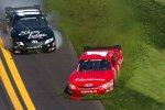 Landon Cassill weicht Brian Scott aus