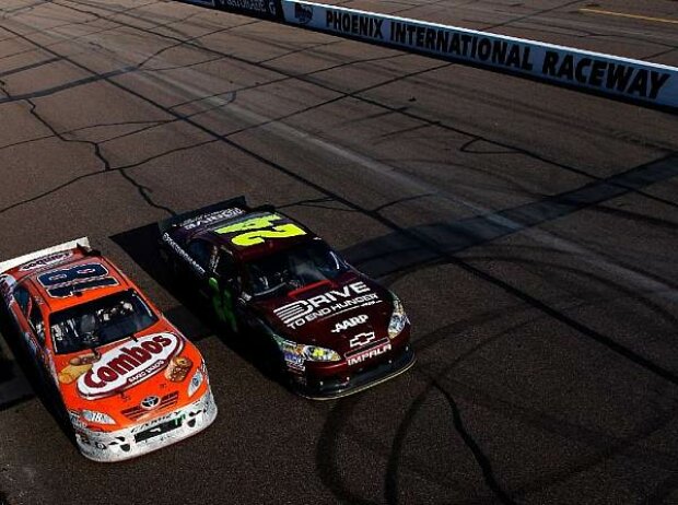 Jeff Gordon, Kyle Busch Jeff Gordon, Kyle Busch