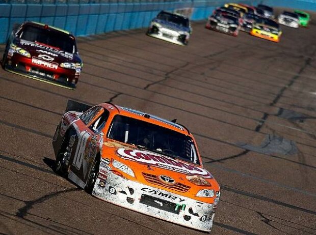 Jeff Gordon, Kyle Busch Jeff Gordon, Kyle Busch