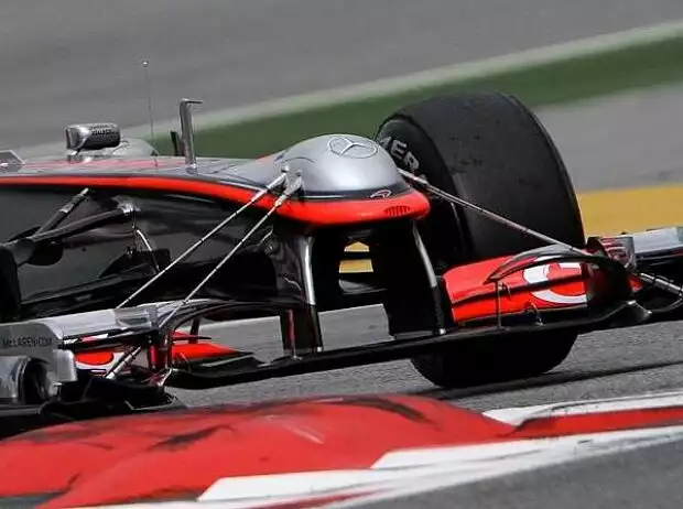 Sensoren am McLaren-Mercedes MP4-26 Titel-Bild zur News: Sensoren am McLaren-Mercedes MP4-26
