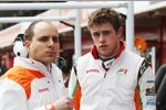 Renningenieur Gianpiero Lambiase und Paul di Resta (Force India)