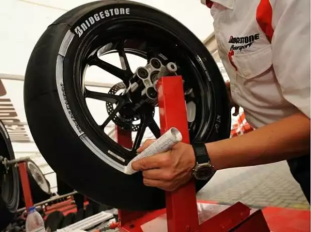 Bridgestone-Reifen Titel-Bild zur News: Bridgestone-Reifen