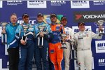 Yvan Muller (Chevrolet), Robert Huff (Chevrolet), Kristian Poulsen (Engstler) und Carlos Bueno (Chevrolet)